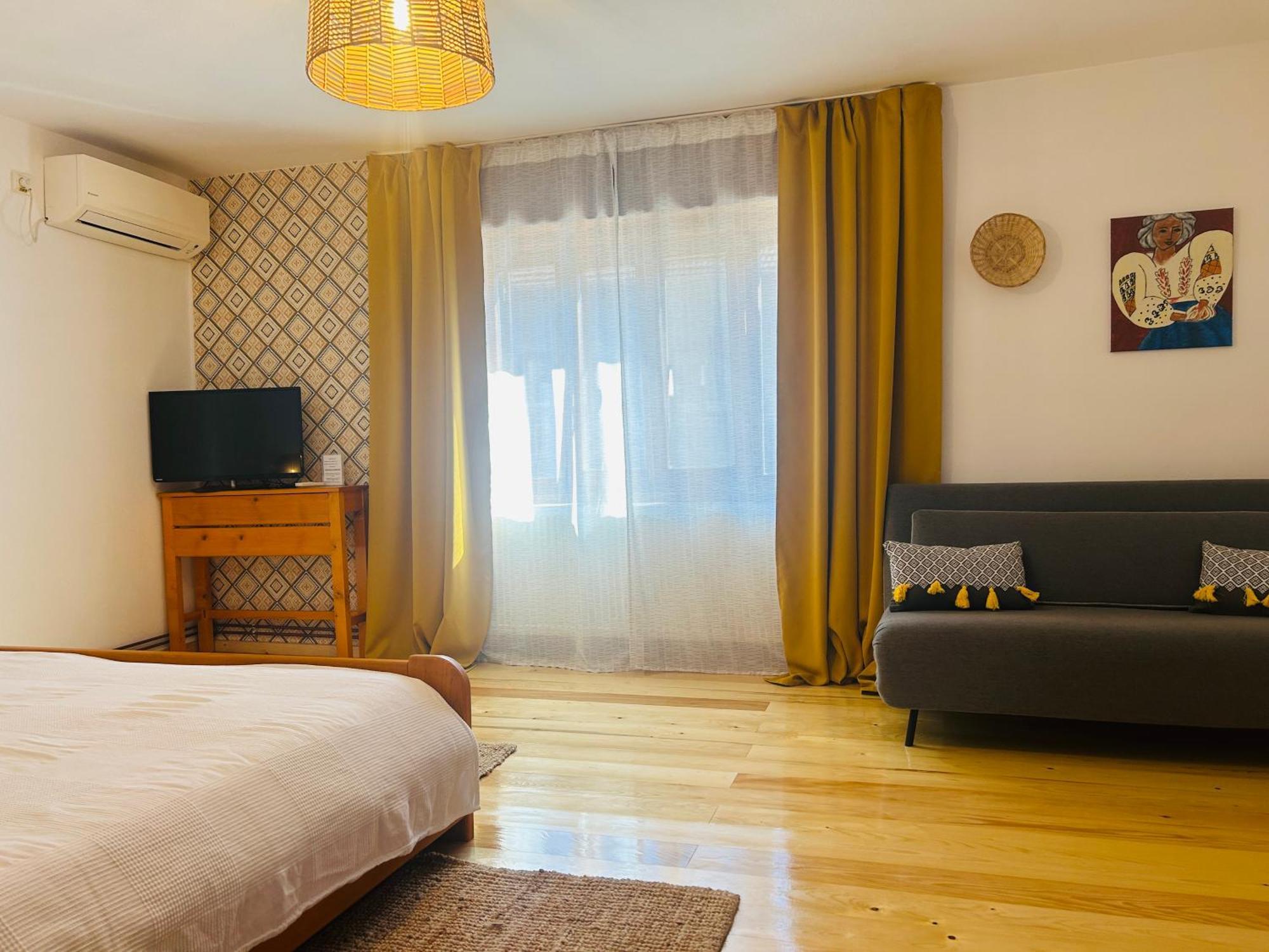 Hotel Casa "La Moara Din Gradina" à Eftimie Murgu Extérieur photo